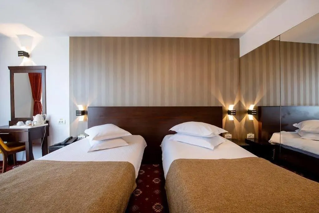 ***  Hotel Duke Armeneasca - Ex Tempo Bucarest Rumanía