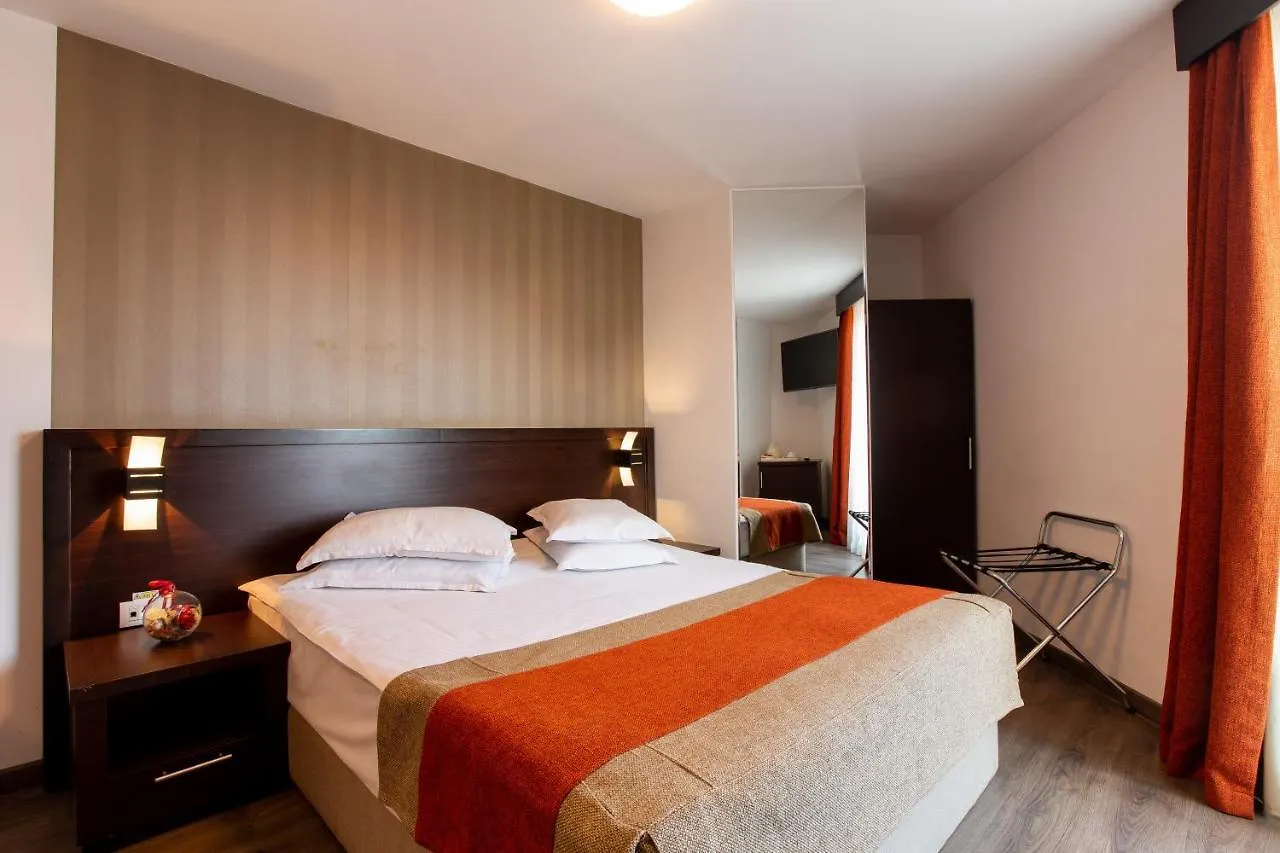 Hotel Duke Armeneasca - Ex Tempo Bucarest