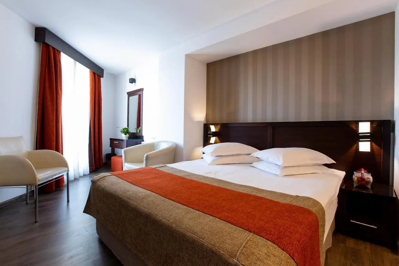 ***  Hotel Duke Armeneasca - Ex Tempo Bucarest Rumanía