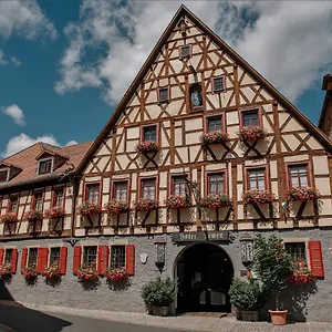 ringhotel-lowen.com-bavaria.com/