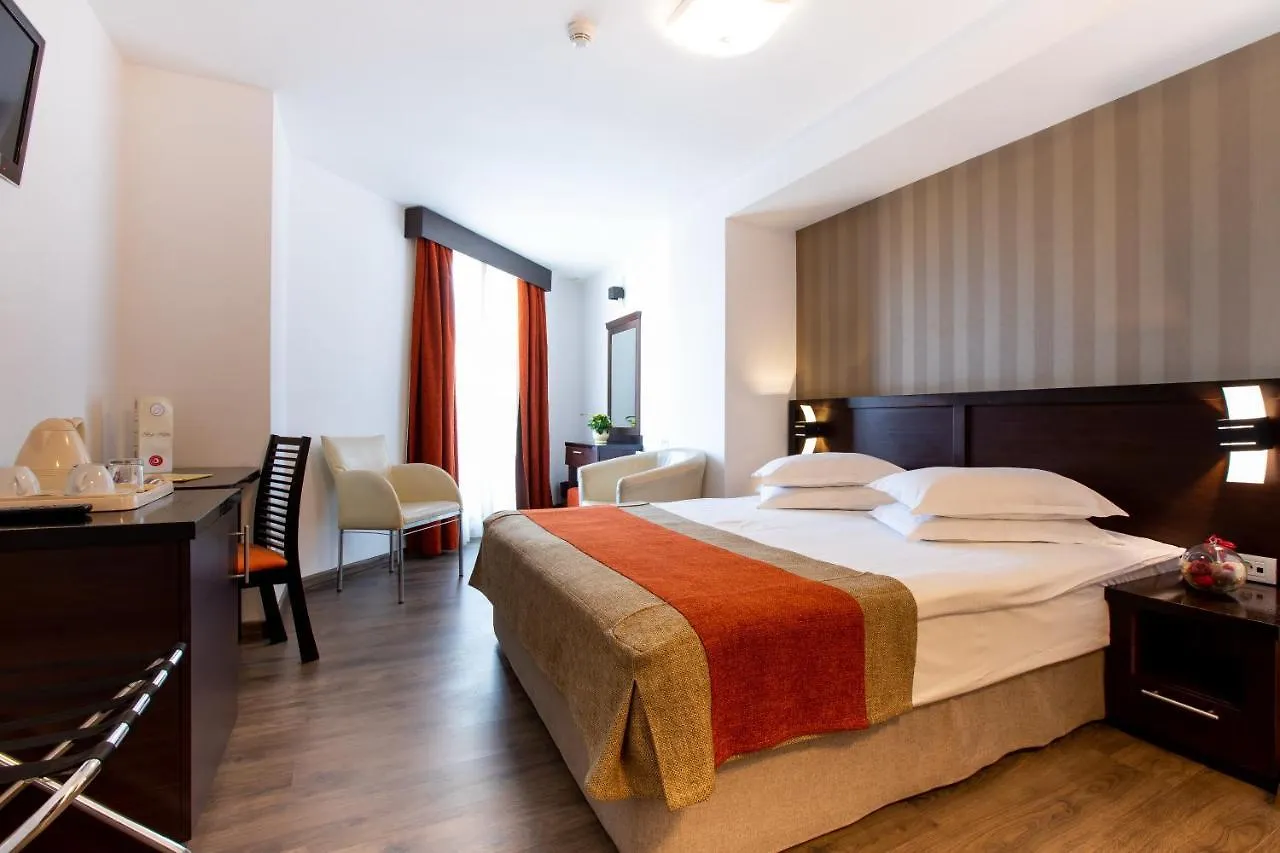 Hotel Duke Armeneasca City Center - Ex Tempo contacts